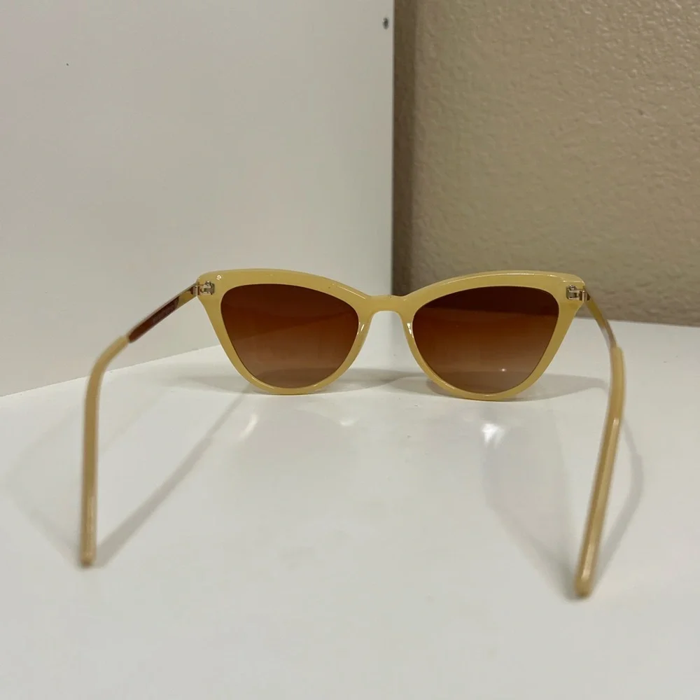 Max Studio Butter Yellow Cat Eye Sunglasses SP20268 - Picture 2 of 5